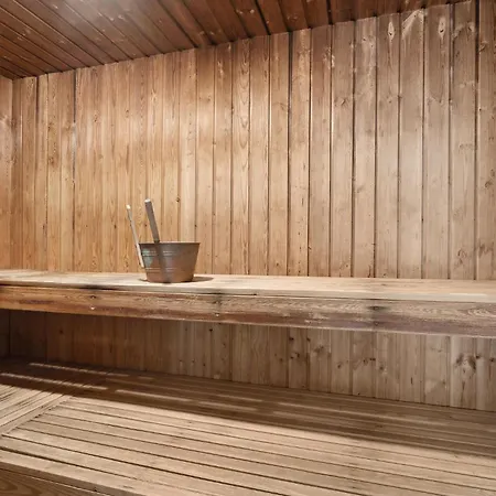 別荘 Gorgeous In Romo With Sauna